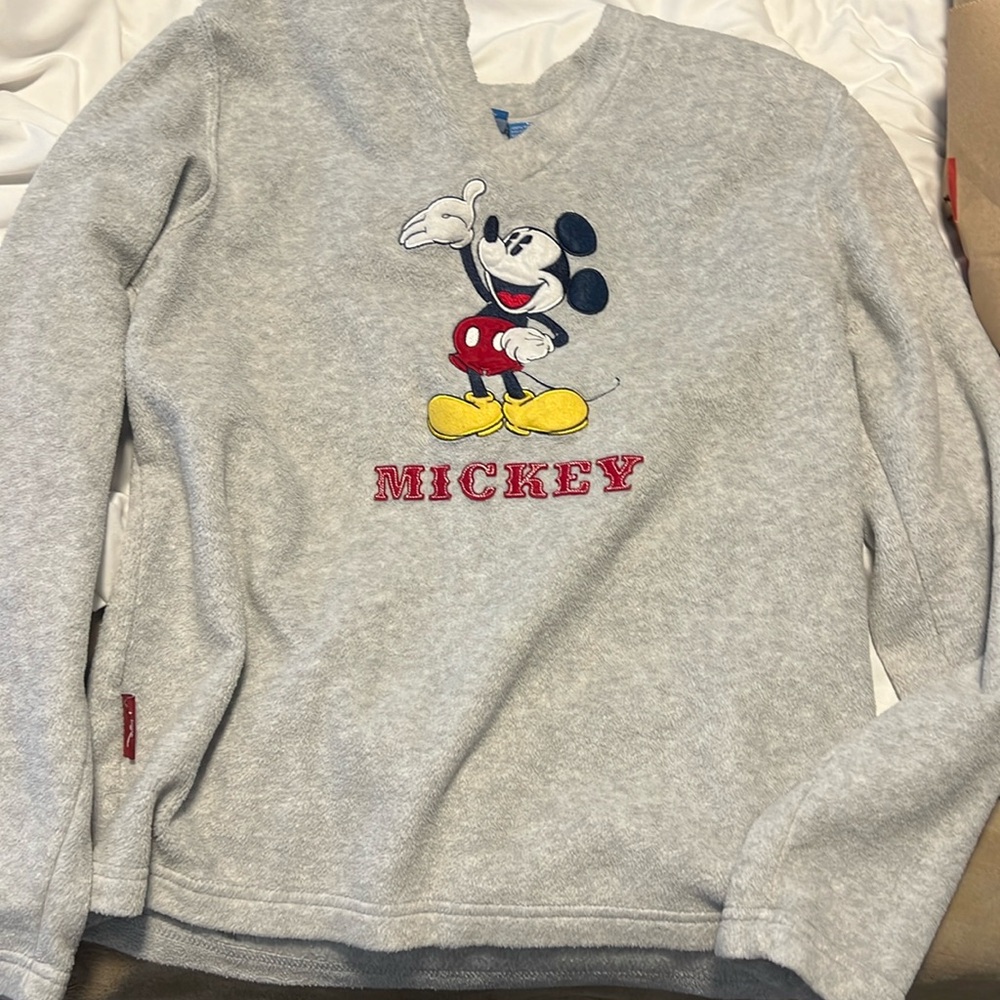Mickey sweater